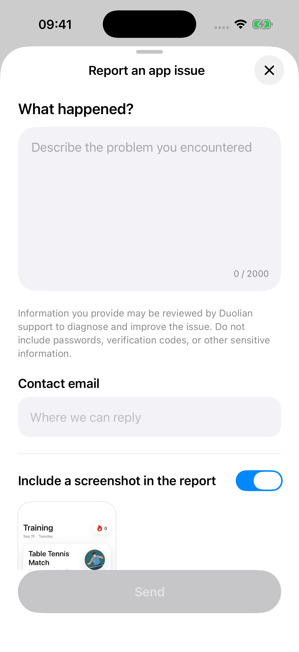 Duolian’s shake-to-report form showing the screenshot option enabled and the automatically captured Training screen